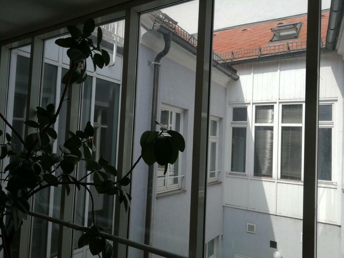 Alina'S Appartement Wenen Buitenkant foto